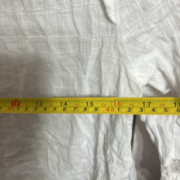 White Lace Ruffle Women's Top - Picture 13 of 14